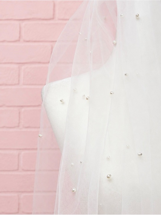Elegant Pearl Embellished 60” Length Wedding Veil